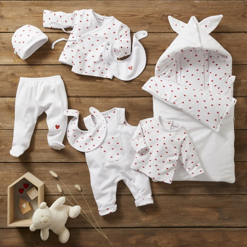 Ensemble Cache-cœur 3m Cœurs BB&CO Ma Petite Layette 4 Ensemble Cache-cœur 3m Cœurs BB&CO Ma Petite Layette – Image 2