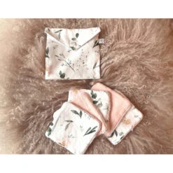 Lot De 5 Lingettes Lavables + Pochette BB&CO Sweet Garden 5 Lot De 5 Lingettes Lavables + Pochette BB&CO Sweet Garden -Made4baby Soldes lot de 5 lingettes lavables pochette bbco sweet garden 1 1