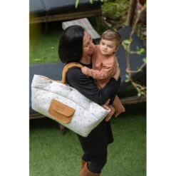 Tapis De Jeu Nomade Transformable En Sac BB&CO Arc En Ciel -Made4baby Soldes tapis de jeu nomade transformable en sac bbco arc en ciel 3