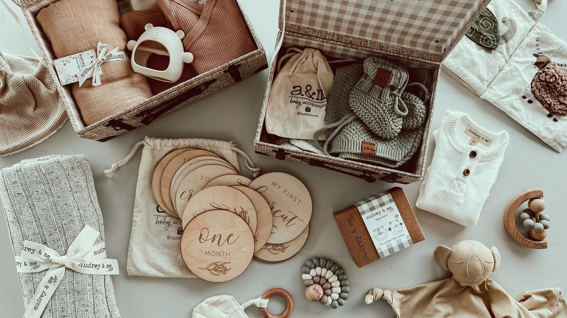 Made4baby Soldes -Made4baby Soldes Brown and White Modern Skincare Presentation